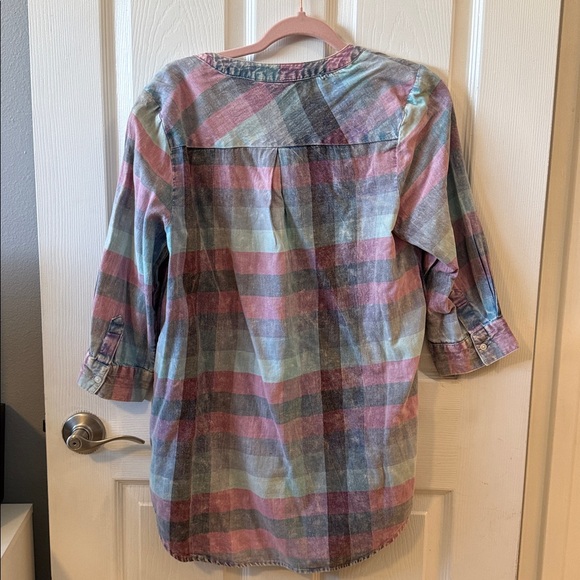 Intro Multicolor Plaid Ruffle Top - Picture 2 of 3